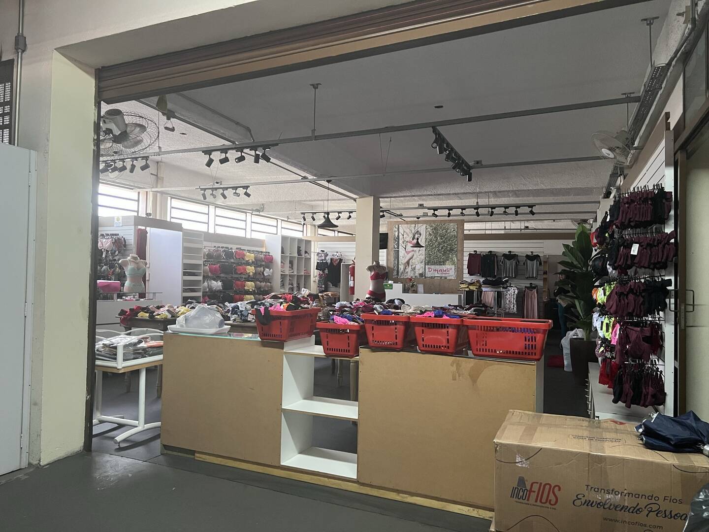 #560LL - Salão Comercial para Venda em São Paulo - SP