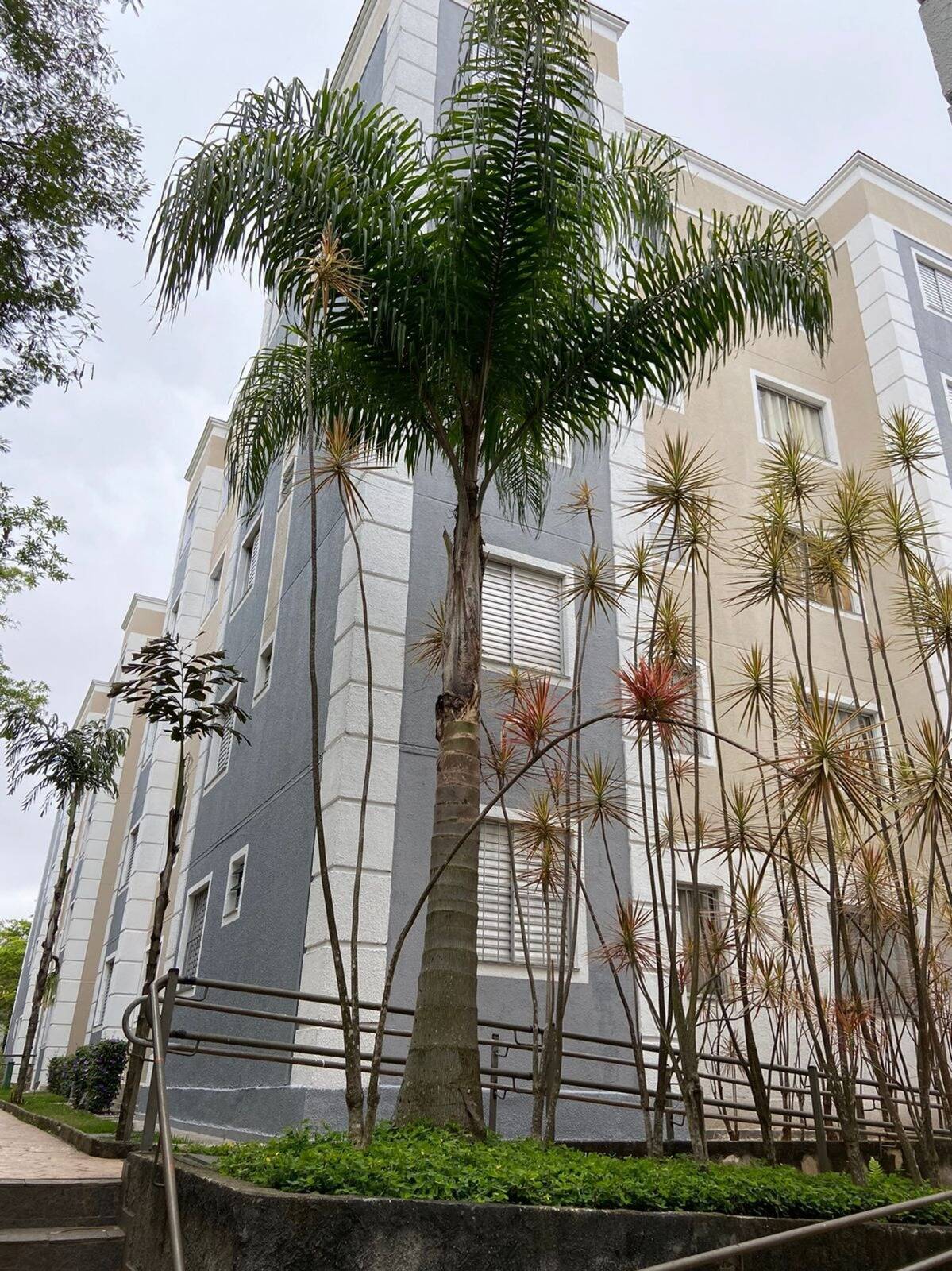 #841LZ - Apartamento para Venda em São Paulo - SP