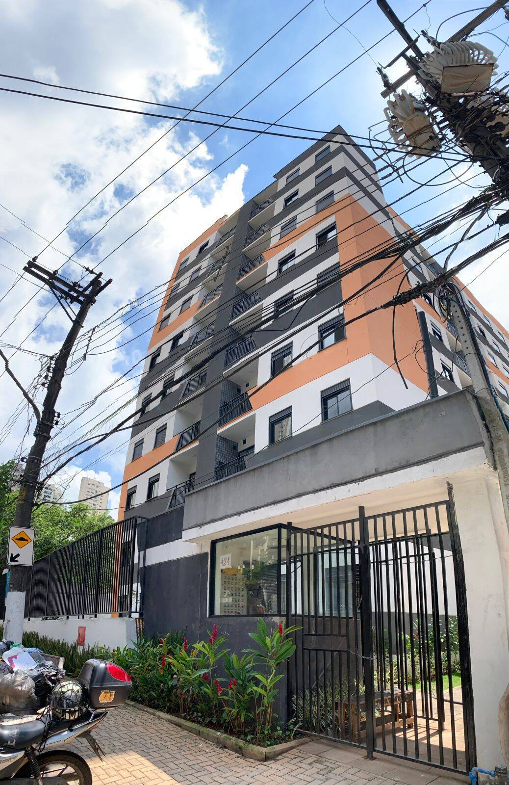 #852LZ - Apartamento para Venda em São Paulo - SP