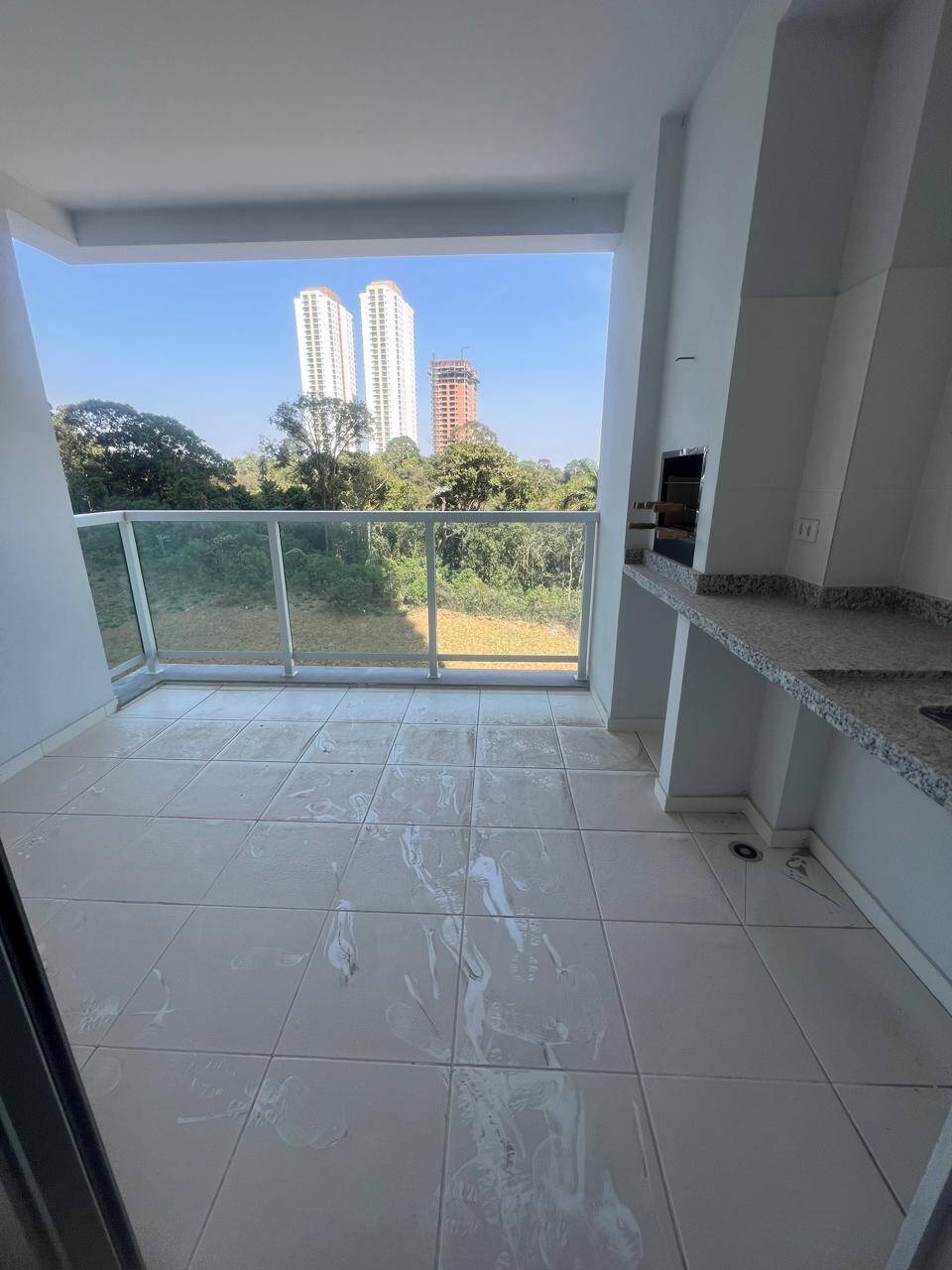 #922LL - Apartamento para Venda em Embu das Artes - SP
