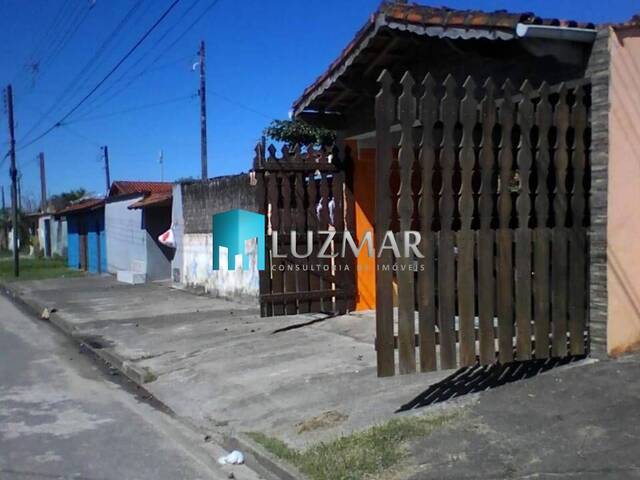 #590G - Casa para Venda em Mongaguá - SP - 2