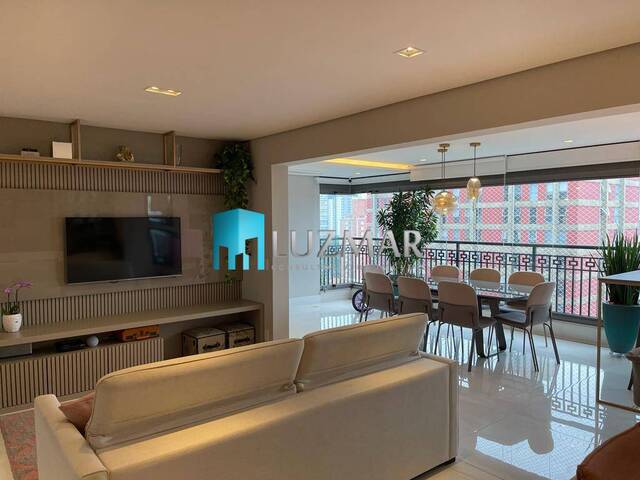 #110E - Apartamento para Venda em São Paulo - SP