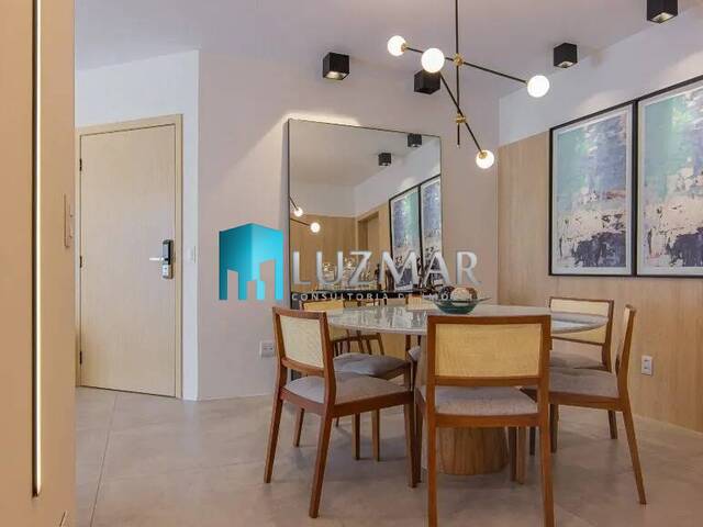 #823LZ - Apartamento para Venda em São Paulo - SP