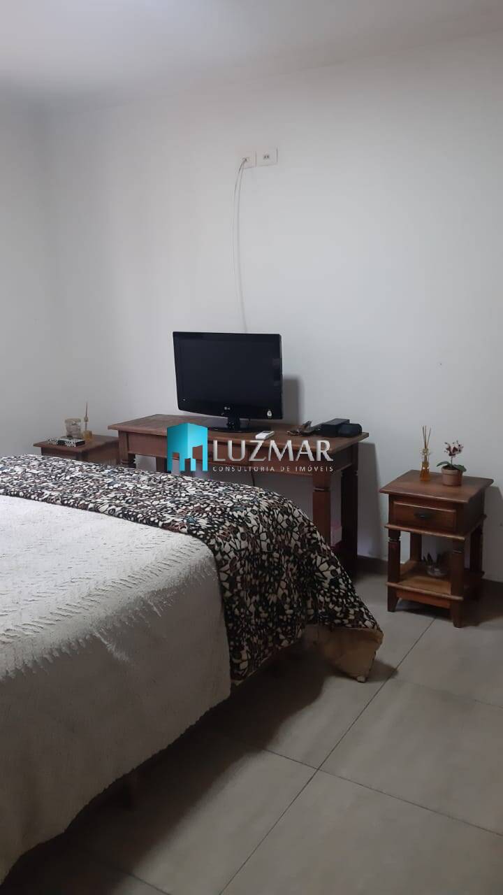 Casa, 3 quartos, 250 m² - Foto 13