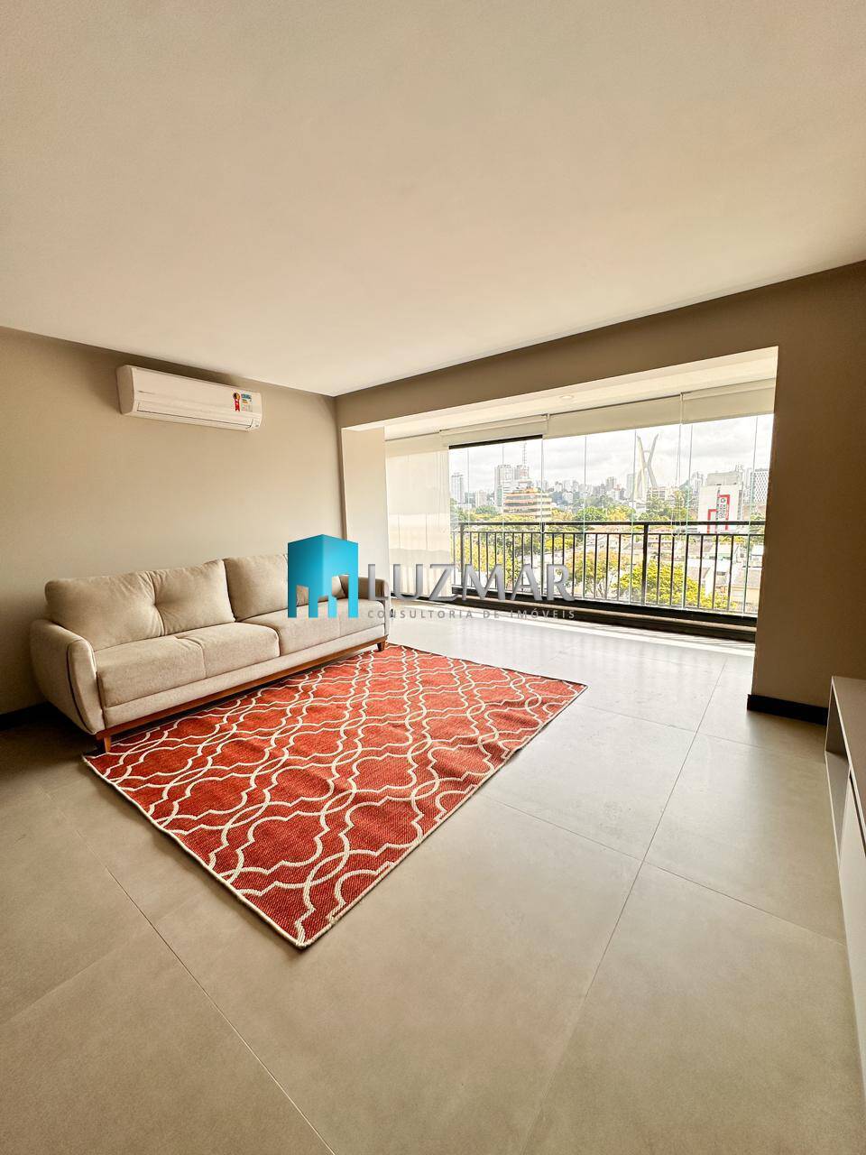 Apartamento à venda com 2 quartos, 90m² - Foto 1