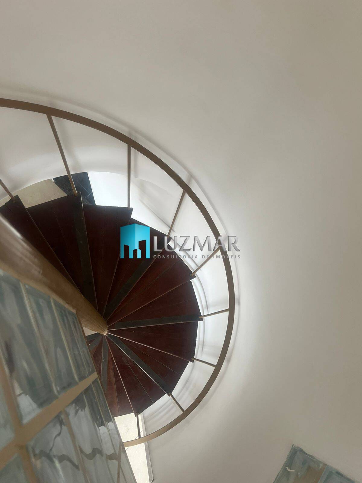 Apartamento à venda com 3 quartos, 135m² - Foto 19