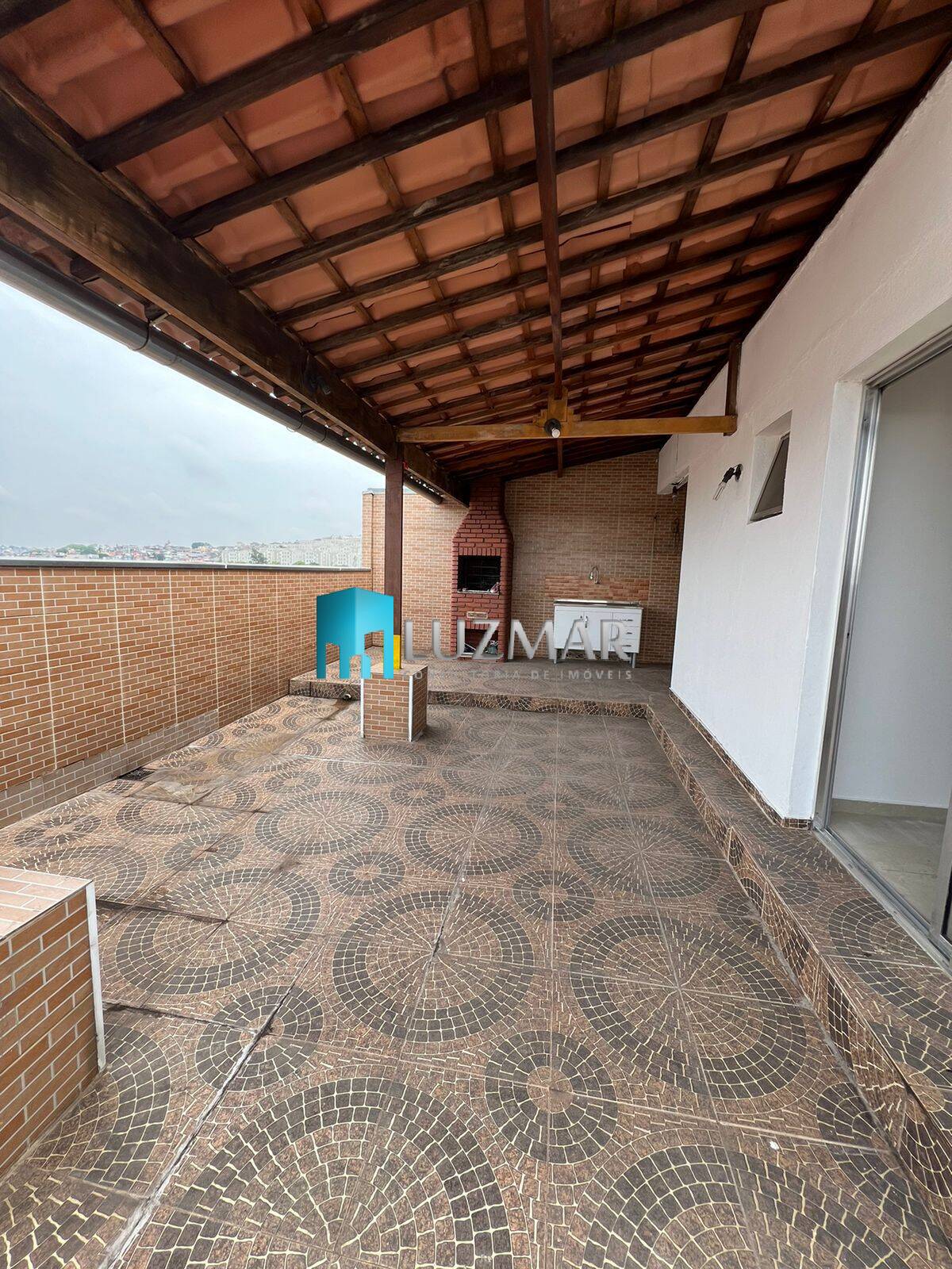 Apartamento à venda com 3 quartos, 135m² - Foto 1