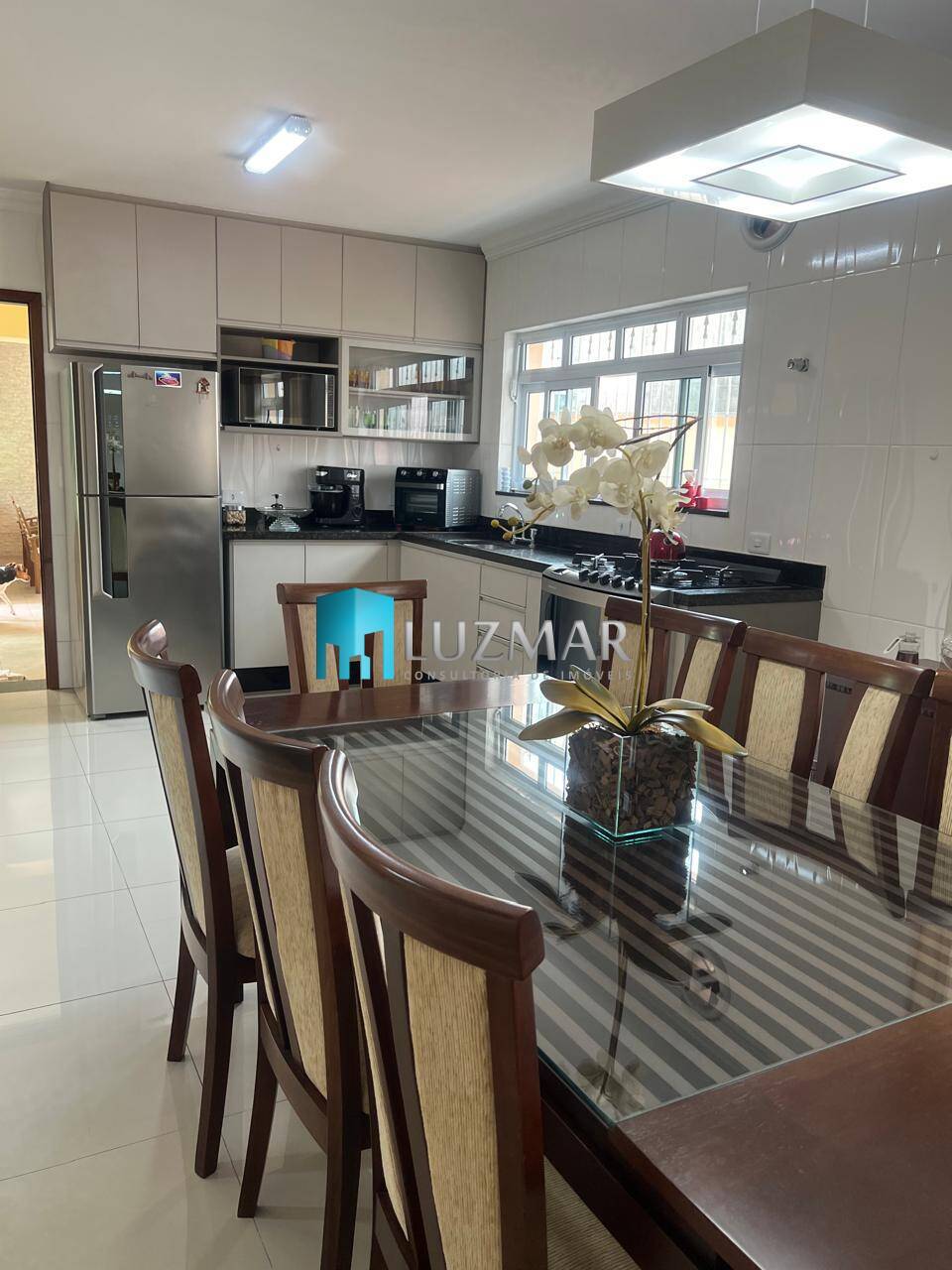 Casa, 3 quartos, 193 m² - Foto 1