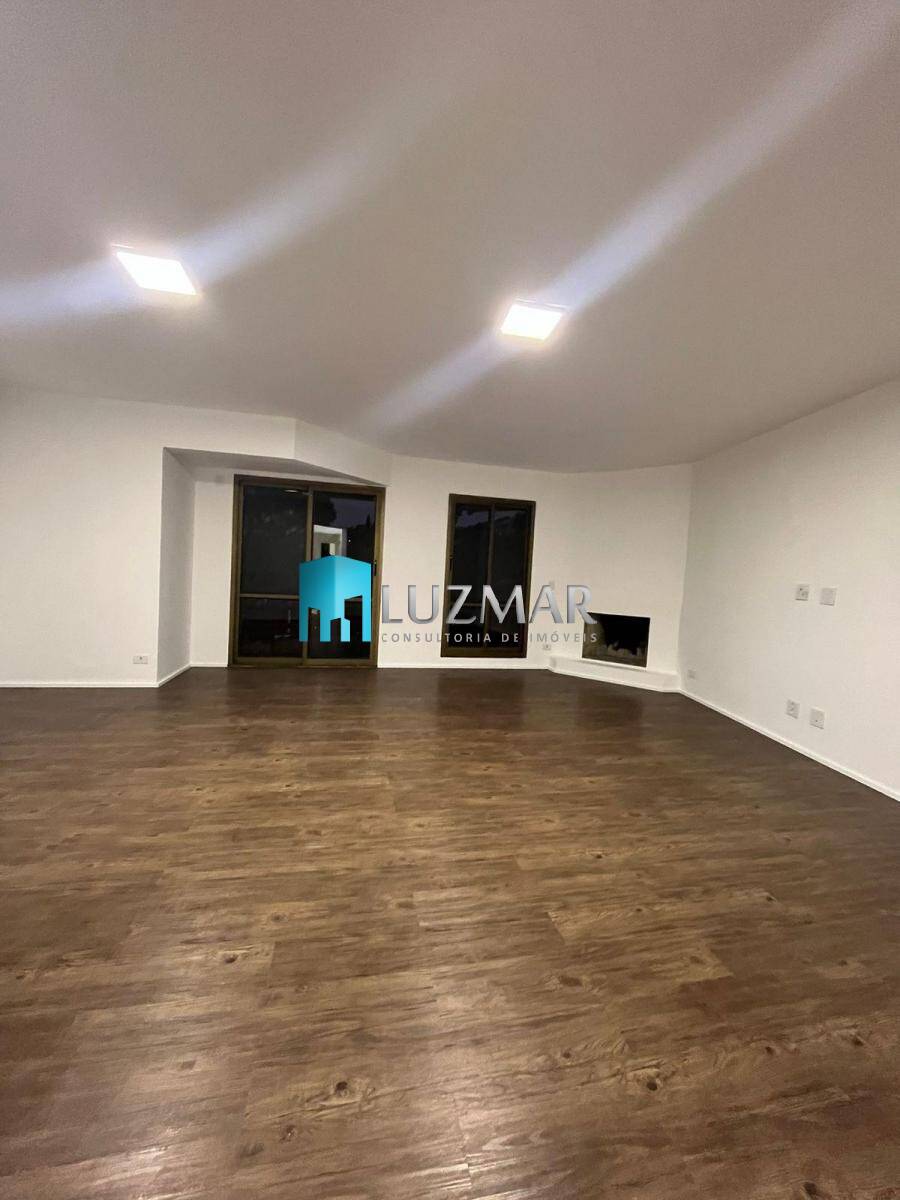 Apartamento, 3 quartos, 139 m² - Foto 2