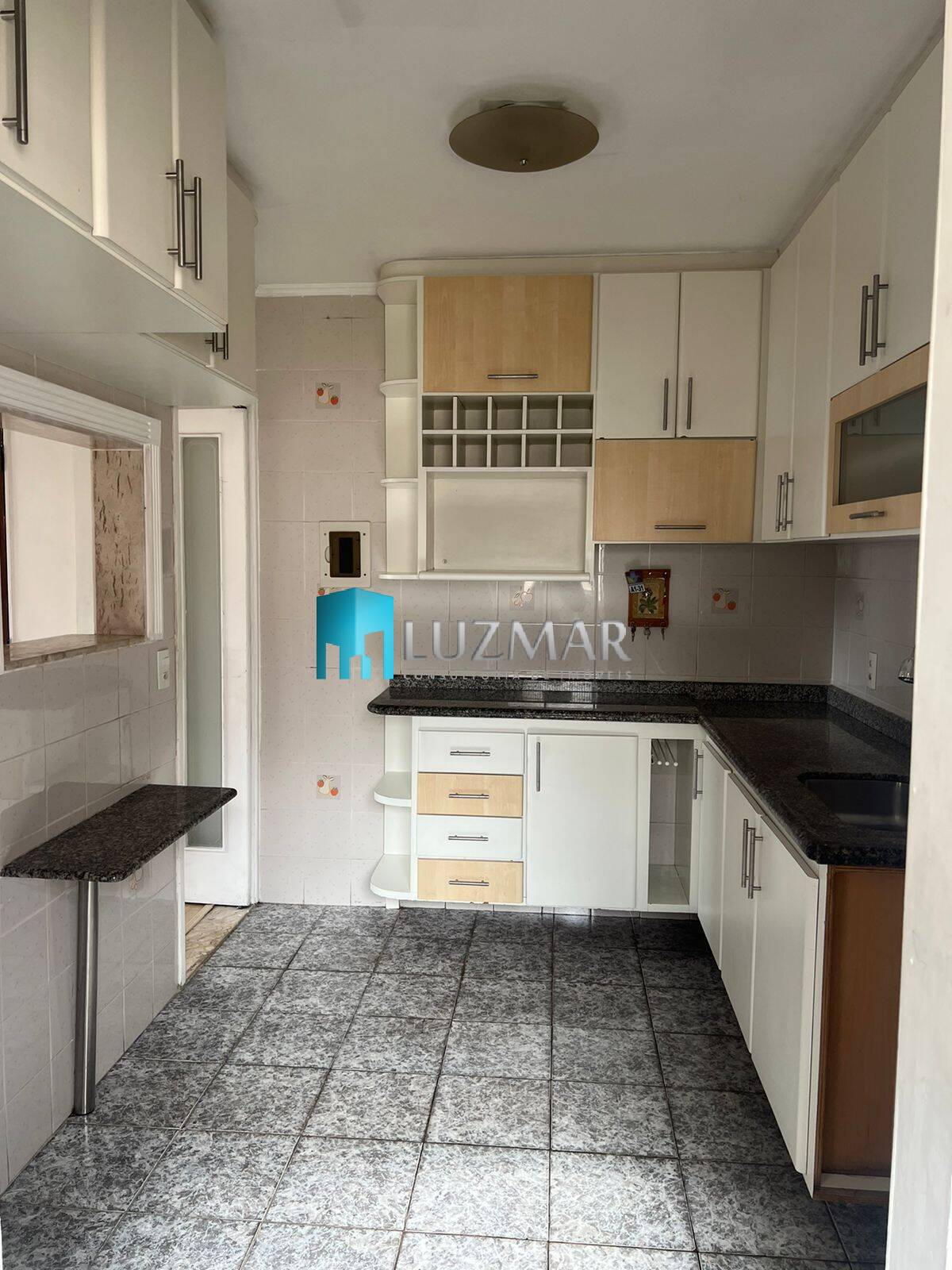 Apartamento à venda com 3 quartos, 66m² - Foto 3