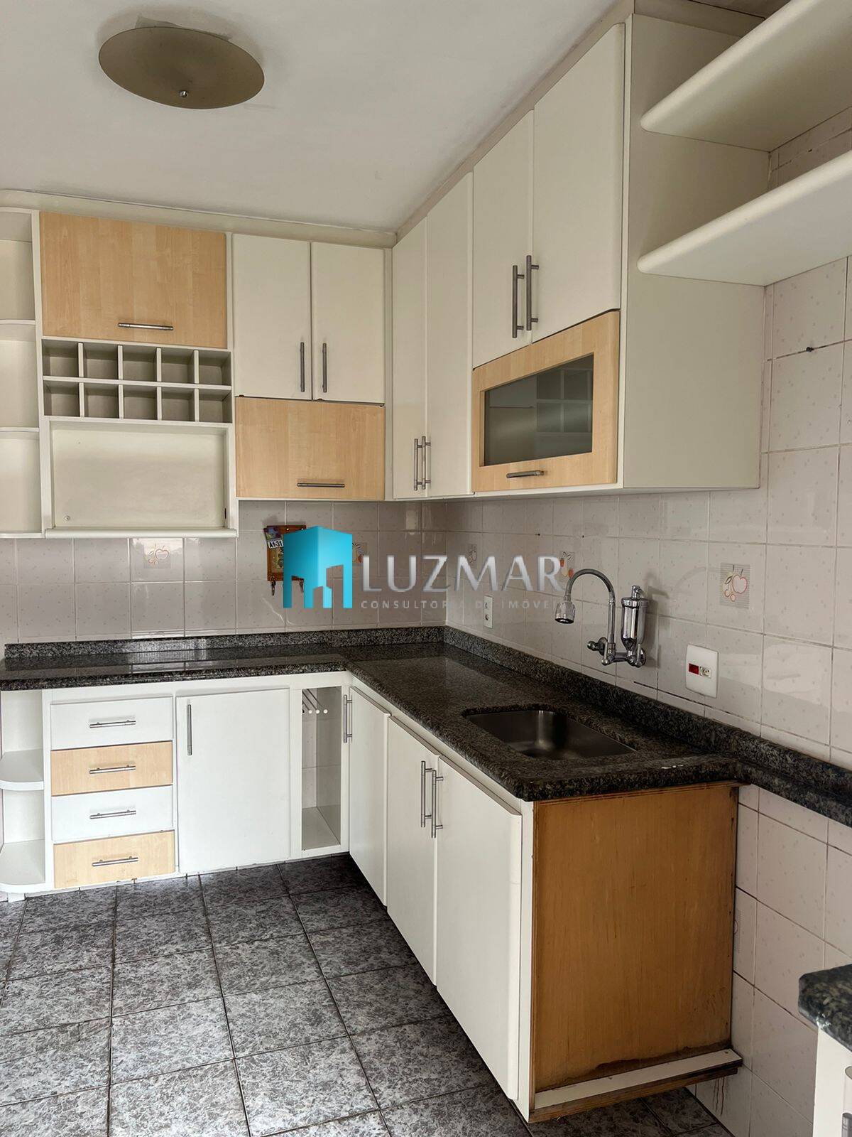 Apartamento à venda com 3 quartos, 66m² - Foto 4