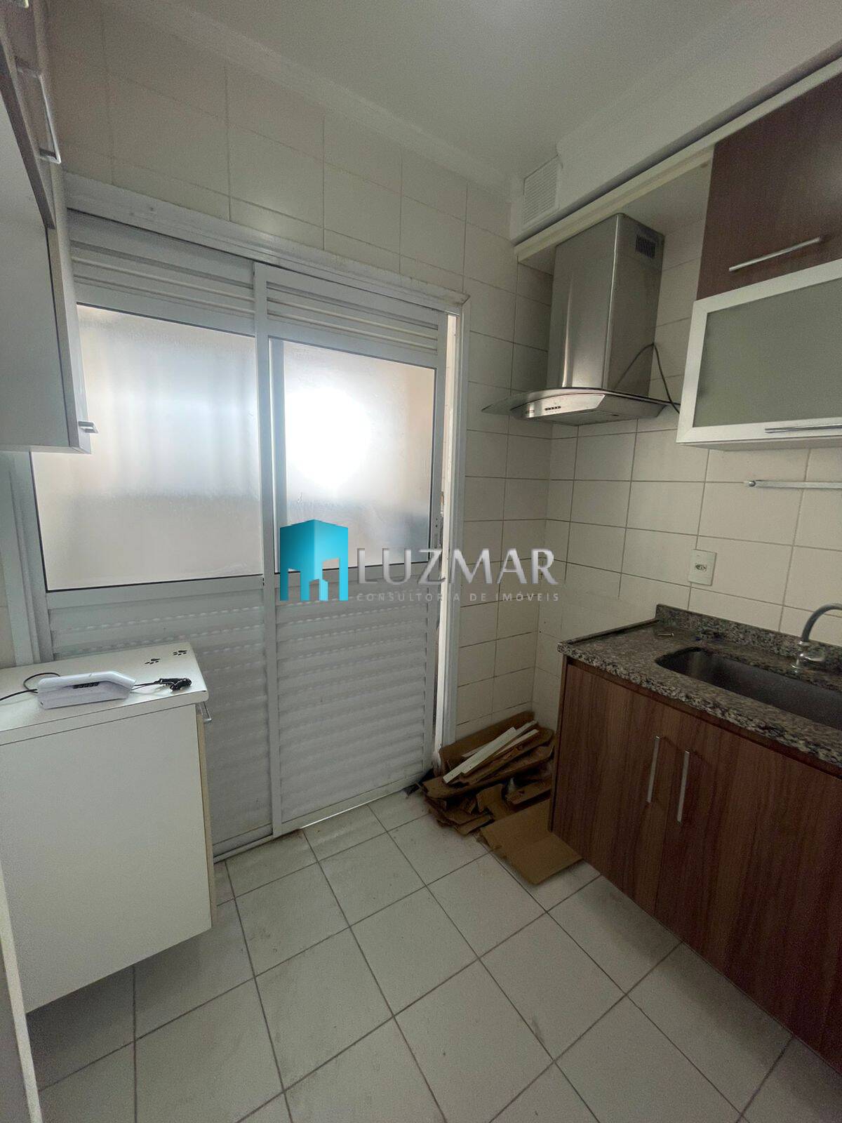 Apartamento à venda com 2 quartos, 67m² - Foto 2