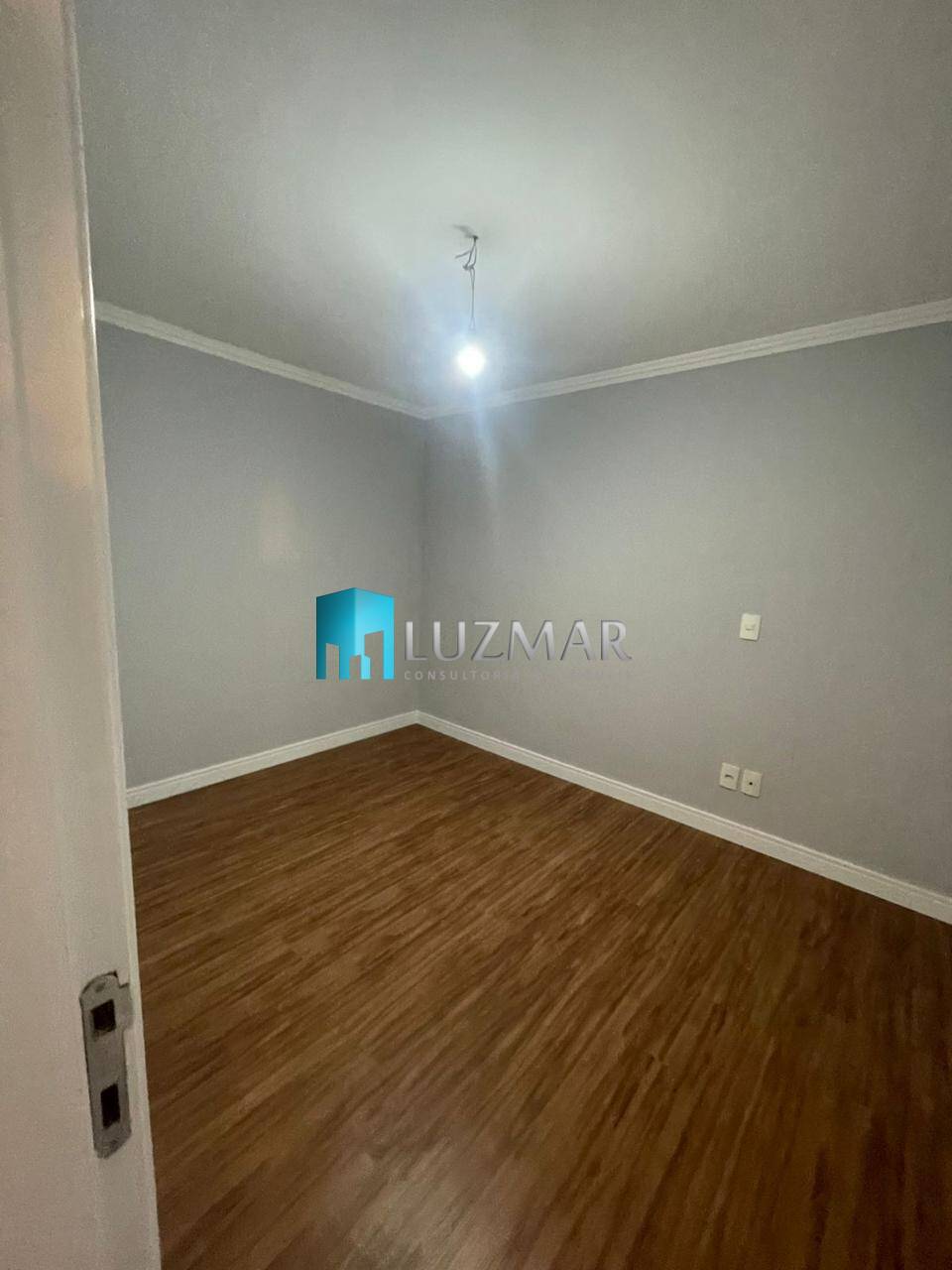 Apartamento à venda com 2 quartos, 67m² - Foto 13