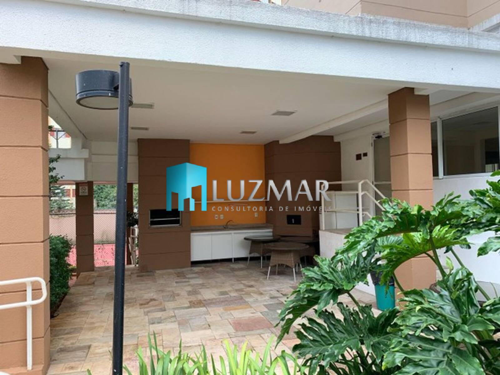 Apartamento à venda com 2 quartos, 69m² - Foto 33