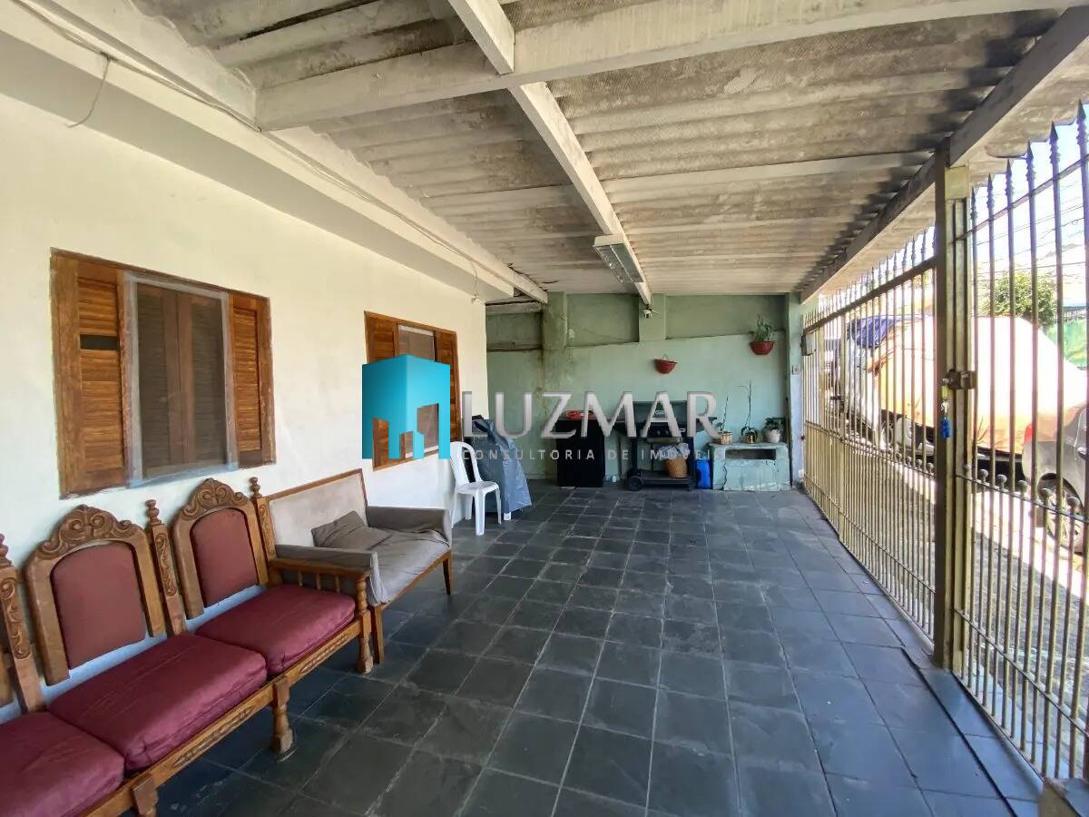 Casa, 7 quartos, 220 m² - Foto 2